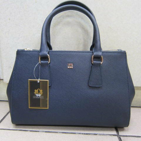 ~雪黛屋~18NINO81 手提包進口專櫃可手提肩背斜側100%進口防水防刮牛皮革+棉質裡三層主袋CU35-12166藍