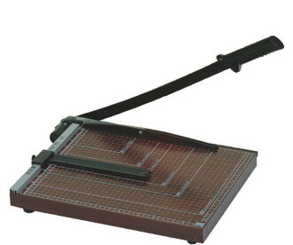 欣美勝 03-1木B4裁紙機 / 台