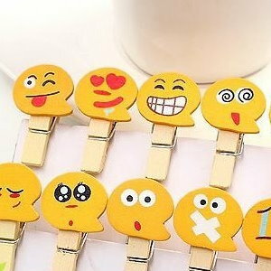 美麗大街【BFF12E3E14】可愛表情木製小夾子(10個裝)