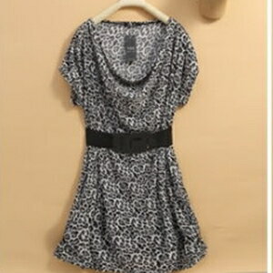 美麗大街【XJYI15】灰色豹紋圖騰花紋彈力垂墜領口短袖連身裙
