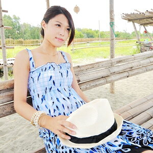 美麗大街【102072318】花紋平口抹胸背帶兩穿連身裙洋裝