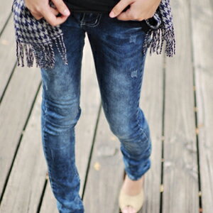 美麗大街【102121012】藍色刷白不對稱口袋直筒顯瘦小腳牛仔褲
