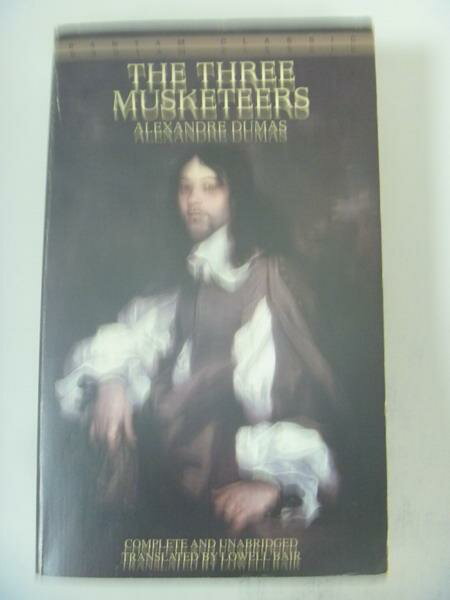 【書寶二手書T1／原文小說_IQF】The Three musketeers_Dumas, Alexandre/ Bair, Lowell (TRN)