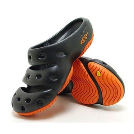 《台南悠活運動家》 KEEN 美國 Yogui 專業戶外護趾拖鞋 1009103