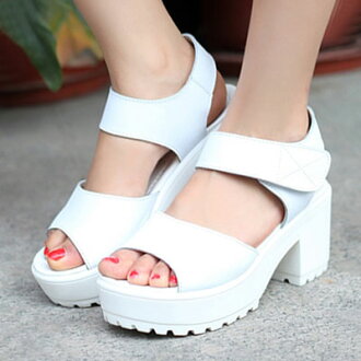 ☆雙兒網☆韓版厚底坡粗跟涼鞋【S258】