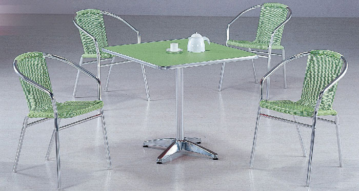 【 IS空間美學 】果綠面鋁休閒方桌