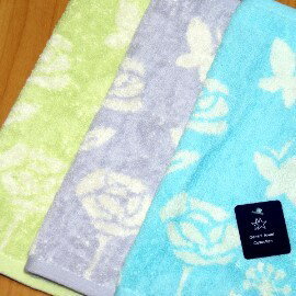 【夏日必備】《小方巾/手帕/童巾》*GT玫瑰花蝴蝶 純棉 印花小手巾(24*24cm)