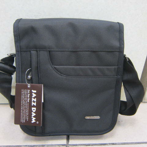 ~ 雪黛屋~JAZZDAM側背包 隨身物品專用包 高單數防水尼龍布材質 多袋口多夾層設計 #928黑