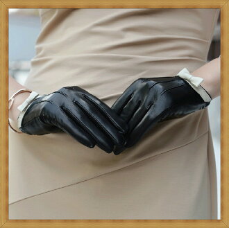 觸控手套 女配件-秋冬防寒時尚女真皮手套53m20【義大利進口】【米蘭精品】