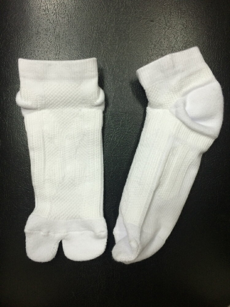 88 機能襪 路跑襪 運動襪 (女士用) 白色 日本原裝進口 , 機能型 運動襪 , 耐磨耐穿 , 吸濕排汗 , 減壓舒適 . 抗菌防臭