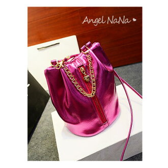 AngelNaNa?歐美風 超閃亮面水桶包 夜店手提 肩背 斜背 女包包【B102】
