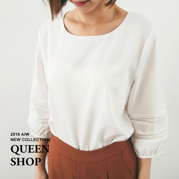 Ｑｕｅｅｎ Ｓｈｏｐ【01094063】袖口花邊洞洞拼接上衣＊現貨+預購＊