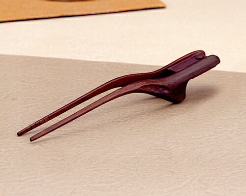 【銀元氣屋】日本進口 木質輔助防滑筷