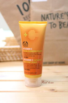 Realhome 英國 The Body Shop 美體小舖 維他命C 亮膚淨化潔面露