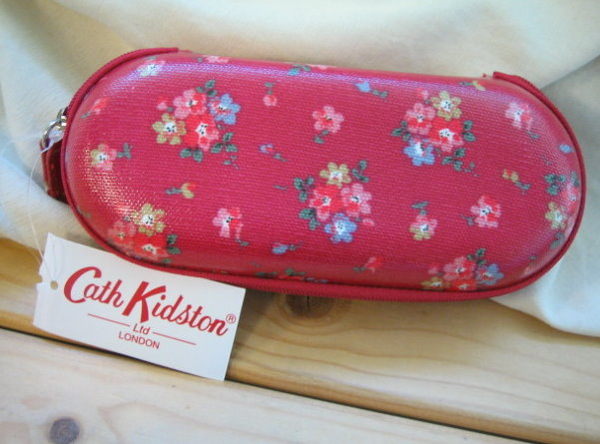 *Realhome* 英國名牌 Cath Kidston ~ 全新眼鏡盒 紅玫瑰小花