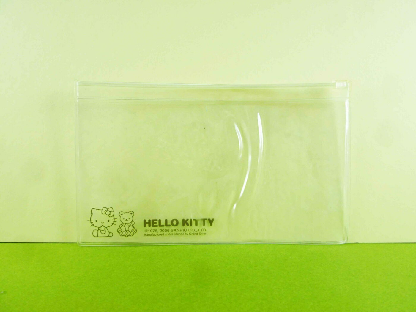 【震撼精品百貨】Hello Kitty 凱蒂貓 拉鍊袋 透明金【共1款】 震撼日式精品百貨
