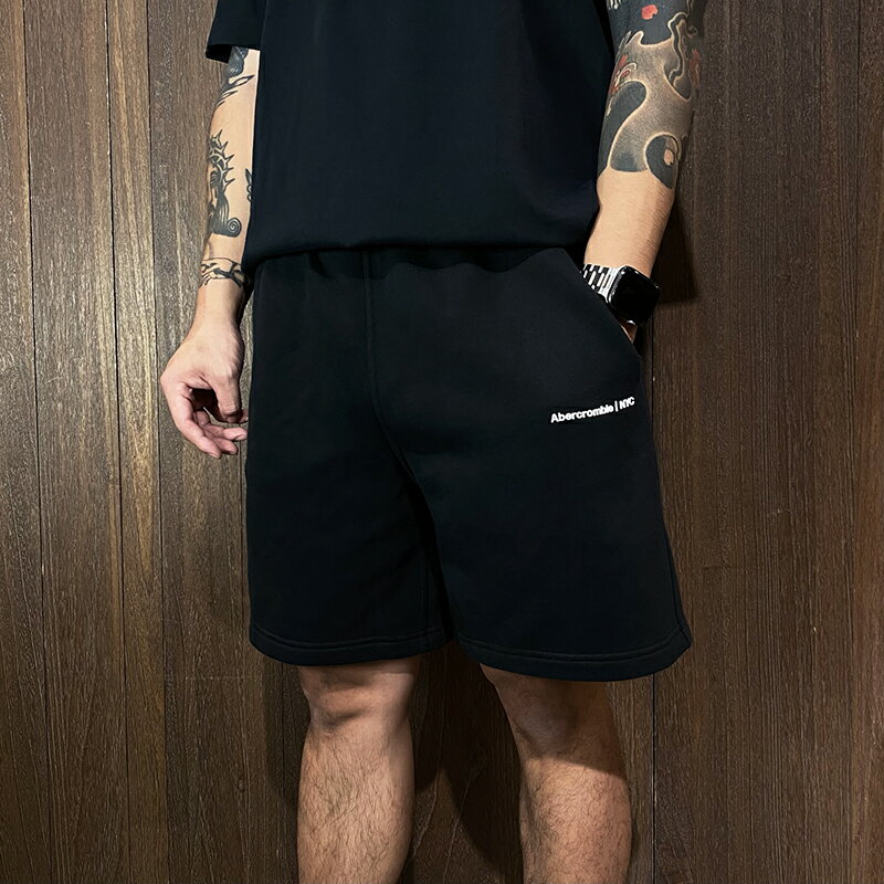 美國百分百【全新真品】Abercrombie & Fitch 短褲 棉質 休閒 AF 短棉褲 logo 素面 黑色 CW96