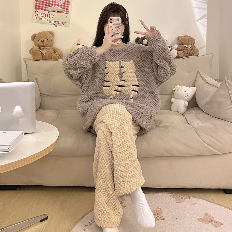 女士睡衣 珊瑚絨睡衣 女秋冬季法蘭絨居家睡衣套裝 加絨加厚休閑睡衣 可愛圓領家居服 女生睡衣【不二雜貨】