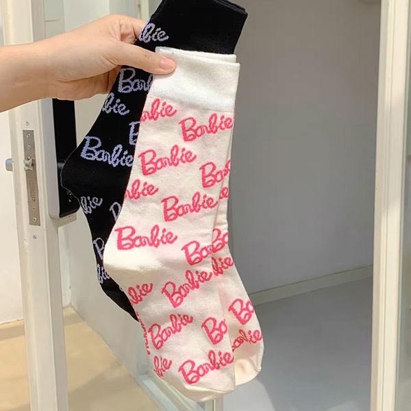 芭比 Barbie 襪子 長襪 長筒襪 粉色 桃色 滿版 字母 潮流 2