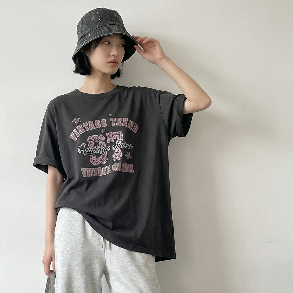 ★限時下殺$499★MIUSTAR復古風長英字數字短袖上衣(共2色)0721預購【NS1717】