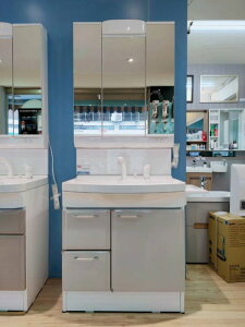 【日本Takara-standard】日本原裝進口 75CM複合式盥洗台+雙抽屜單門浴櫃+三面收納鏡台 附照明燈 可單買鏡櫃