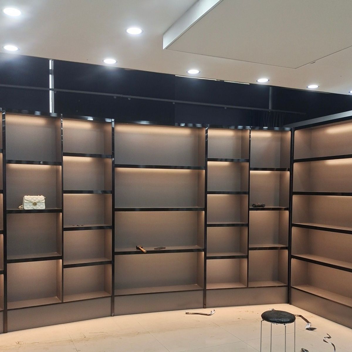 公司貨 免運 可定制!女包展示櫃鞋子包包展示架直播間櫃臺店鋪背景不銹鋼包邊 快速發貨 | 知木屋 | 樂天市場Rakuten
