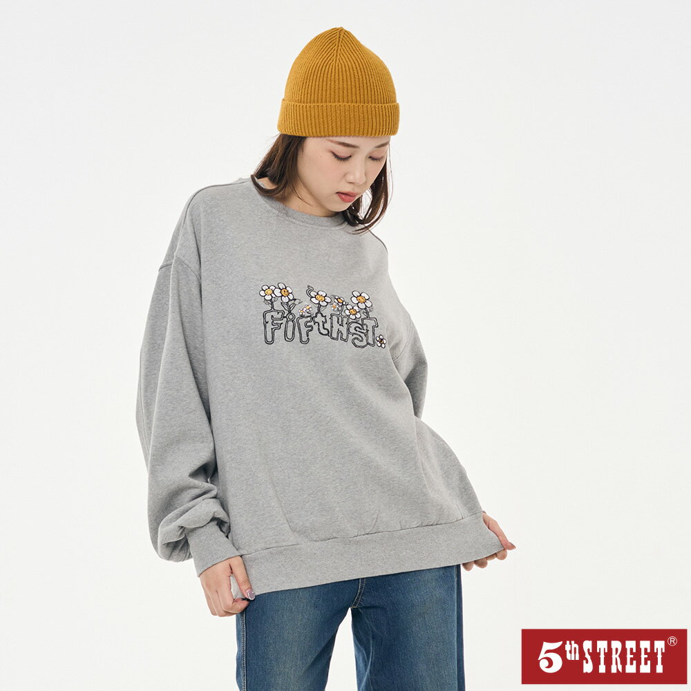 女裝 大學T 長袖 TEE 花朵 上衣 麻灰色 (561007) 【5th STREET】【APP下單享4%回饋】-5thSTREET官方旗艦店-流行女裝