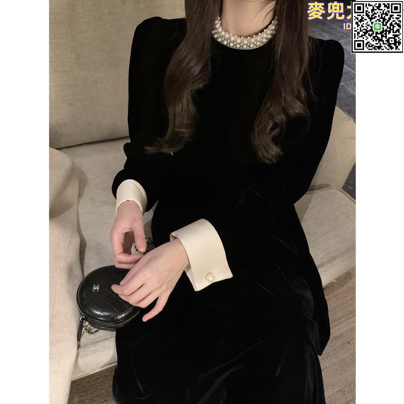 【全球優品滙】銳達 法式氣質掛珍珠撞色領口黑色絲絨連衣裙優雅氛圍短款小黑裙