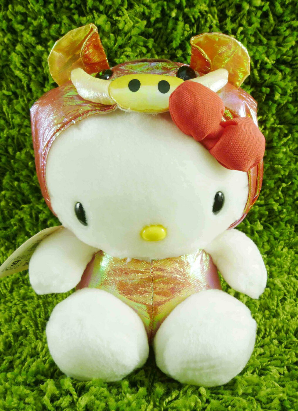 【震撼精品百貨】Hello Kitty 凱蒂貓 KITTY生肖絨毛娃娃-亮面豬 震撼日式精品百貨