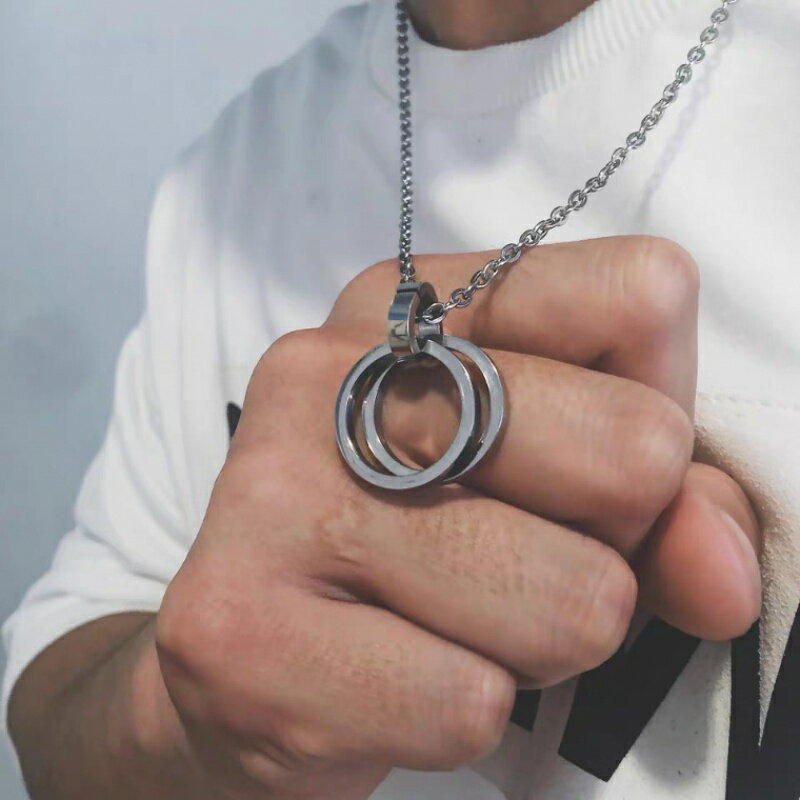 韓版簡約雙環鈦鋼吊墜男嘻哈個性網紅戒指項鏈ins潮人情侶毛衣鏈