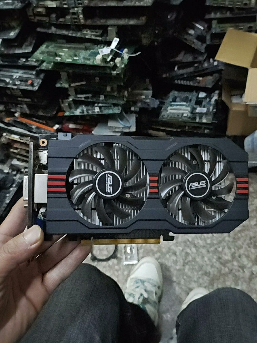 華碩 GTX750Ti 2GD5 顯示卡 二手拆機 雙風扇 2G視訊記憶體 HDMI DVI VGA 6pin供電 功能正常 無拆無修 測試完好 即插即用
