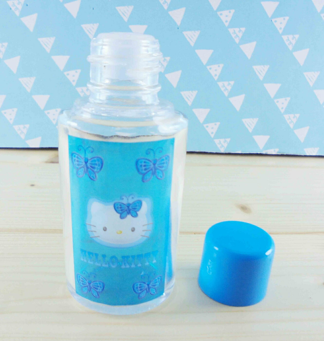 【震撼精品百貨】Hello Kitty 凱蒂貓 KITT造型玻璃瓶-紫蝴蝶 震撼日式精品百貨