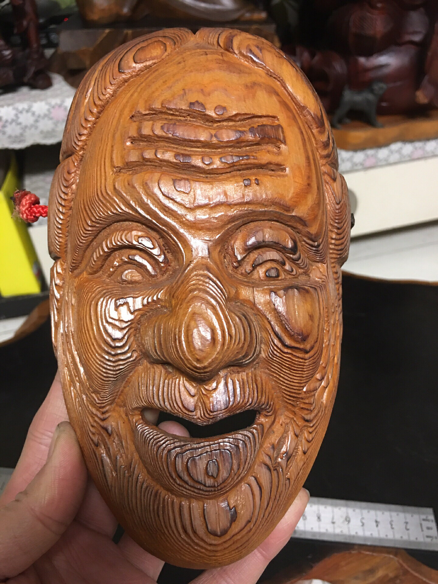 日本回流木雕擺飾，一木雕老人面具，日本燒杉材質，品相好，高度