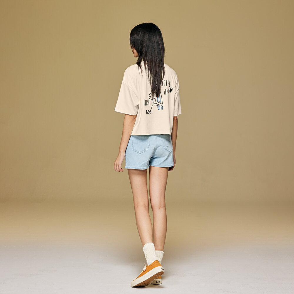 Lee 女款 301 刷破 白色皮牌 牛仔短褲 | Modern 2