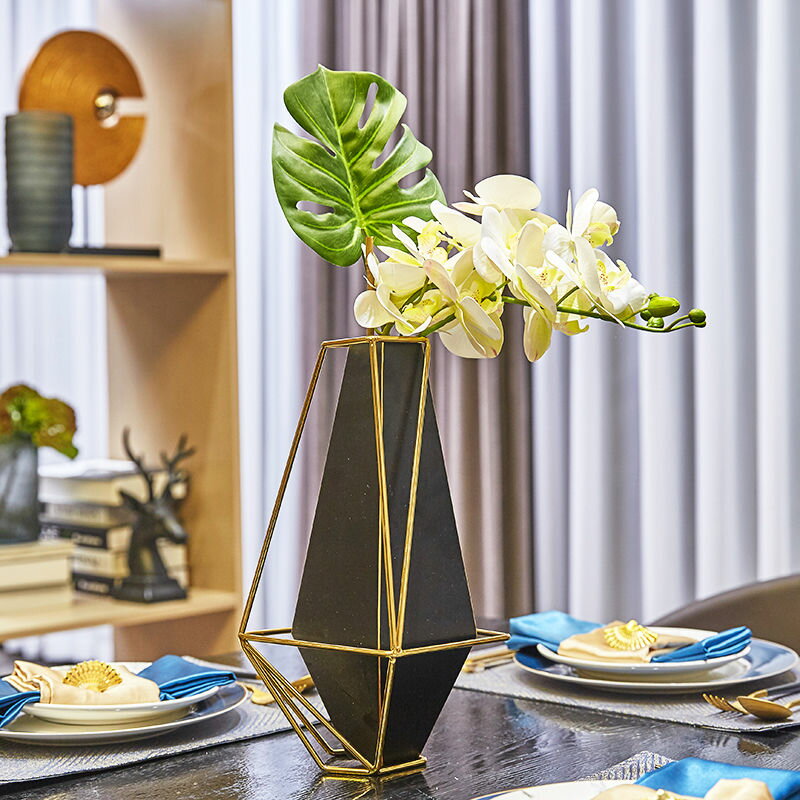 輕奢后現代幾何金屬花瓶擺件簡約餐桌角幾電視柜玄關桌面裝飾花插