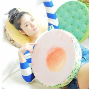 美麗大街【105032003I】KUSO搞怪造型水果 木頭 輪胎 蛋黃...坐墊抱枕