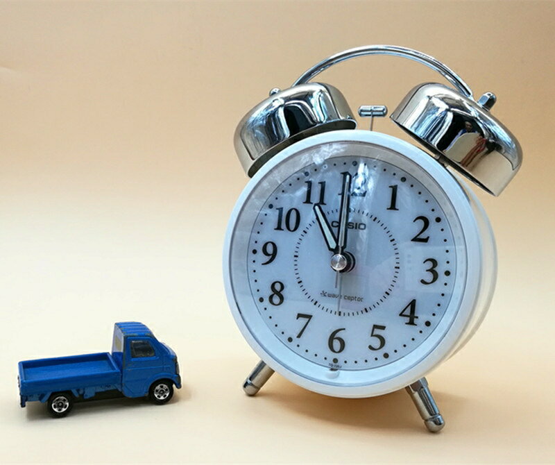 日本卡西歐CASIO 電波鐘 鬧鐘TQ-720J貪睡大音量學生夜光正品包郵