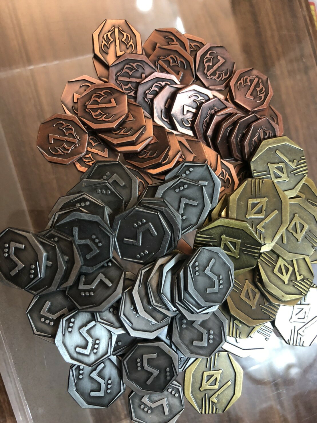 【桌遊侍】桌遊金屬幣 百搭任何桌遊使用 玩桌遊從此升級!!桌遊週邊 . 氏族豪華金屬幣.包含十元.五元.一元.桌遊菜鳥 2