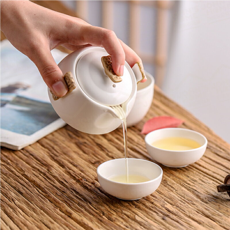 白瓷快客杯旅行茶具組 1壺3杯 附手提保護套 精美手工釉面茶杯泡茶器 浮雕壺蓋壺耳茶壺【ZK0207】《約翰家庭百貨