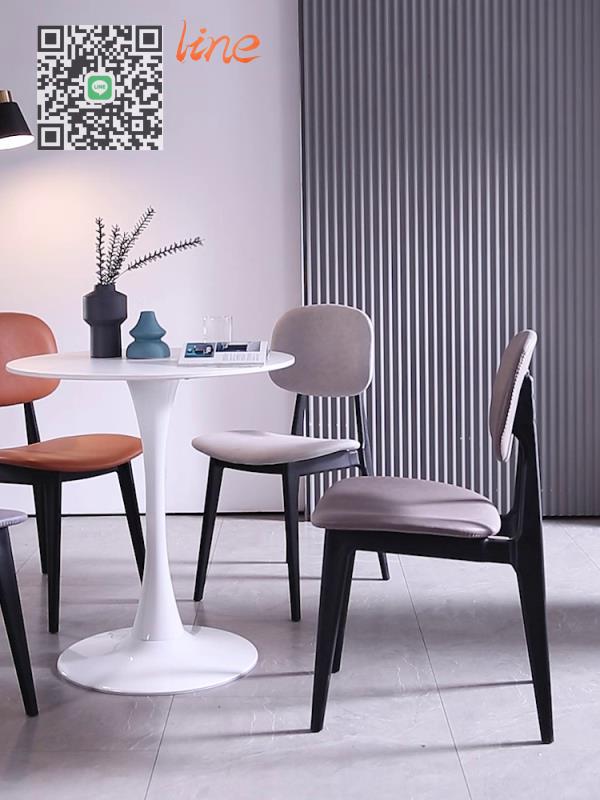 #凳子##書桌#北歐 餐桌椅子現代 簡約 家用 餐廳 皮凳子 意式 輕奢 靠背網紅書桌 化妝椅