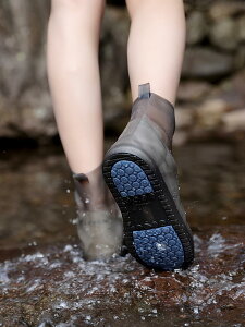 雨鞋防水套女冬季硅膠鞋雨天時尚外穿雨靴子男厚耐磨防滑兒童雨鞋