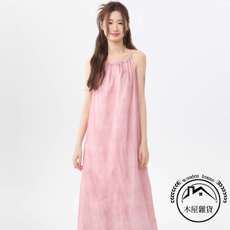 法式粉色吊帶連衣裙女夏季寬版無袖海邊度假連衣裙小個子長裙子【木屋雜貨】