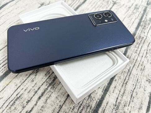 【二手機】vivo Y55 5G 6.58 吋 4+/128G| 空機+防摔殼+配件+保護貼+32G記憶 售後保固10天| APP下單4% 7