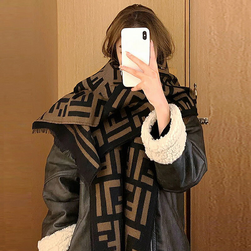 圍巾女冬季韓版百搭2024新款仿羊絨春秋披肩外搭兩用加厚保暖圍脖【北歐居家生活】