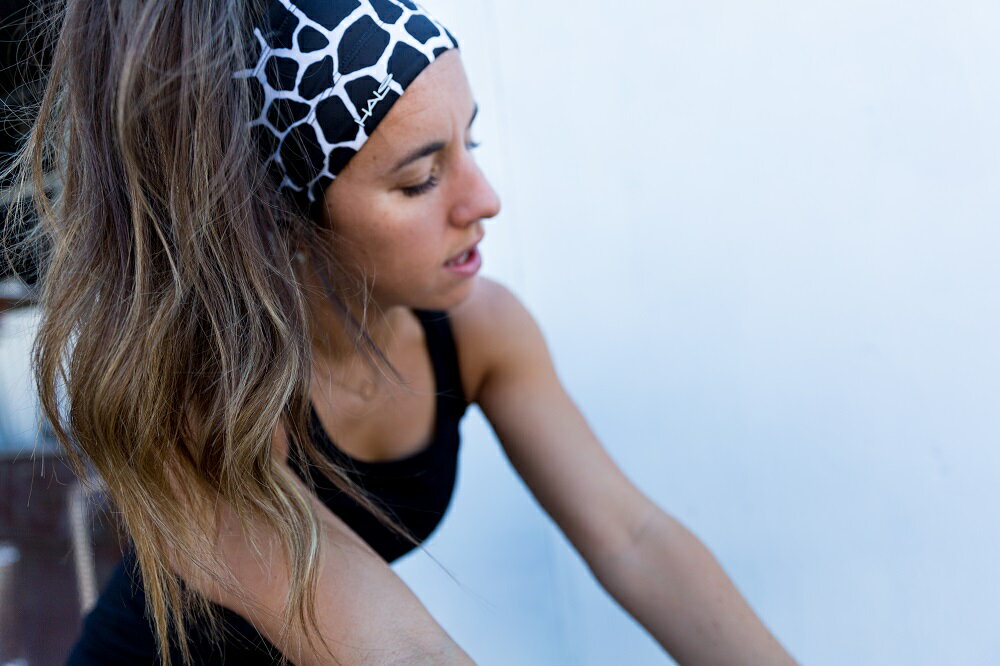 汗樂-超寬版套頭式頭帶-OCEAN藍綠色，由額頭10公分(可寬可窄)逐漸往後窄至4公分,多款花色造型 7