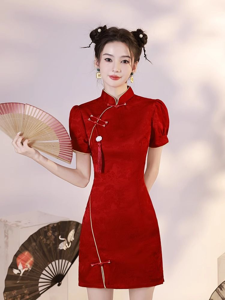 紅色旗袍新款2024敬酒夏季新娘改良訂婚年輕少女中式連衣裙-創美