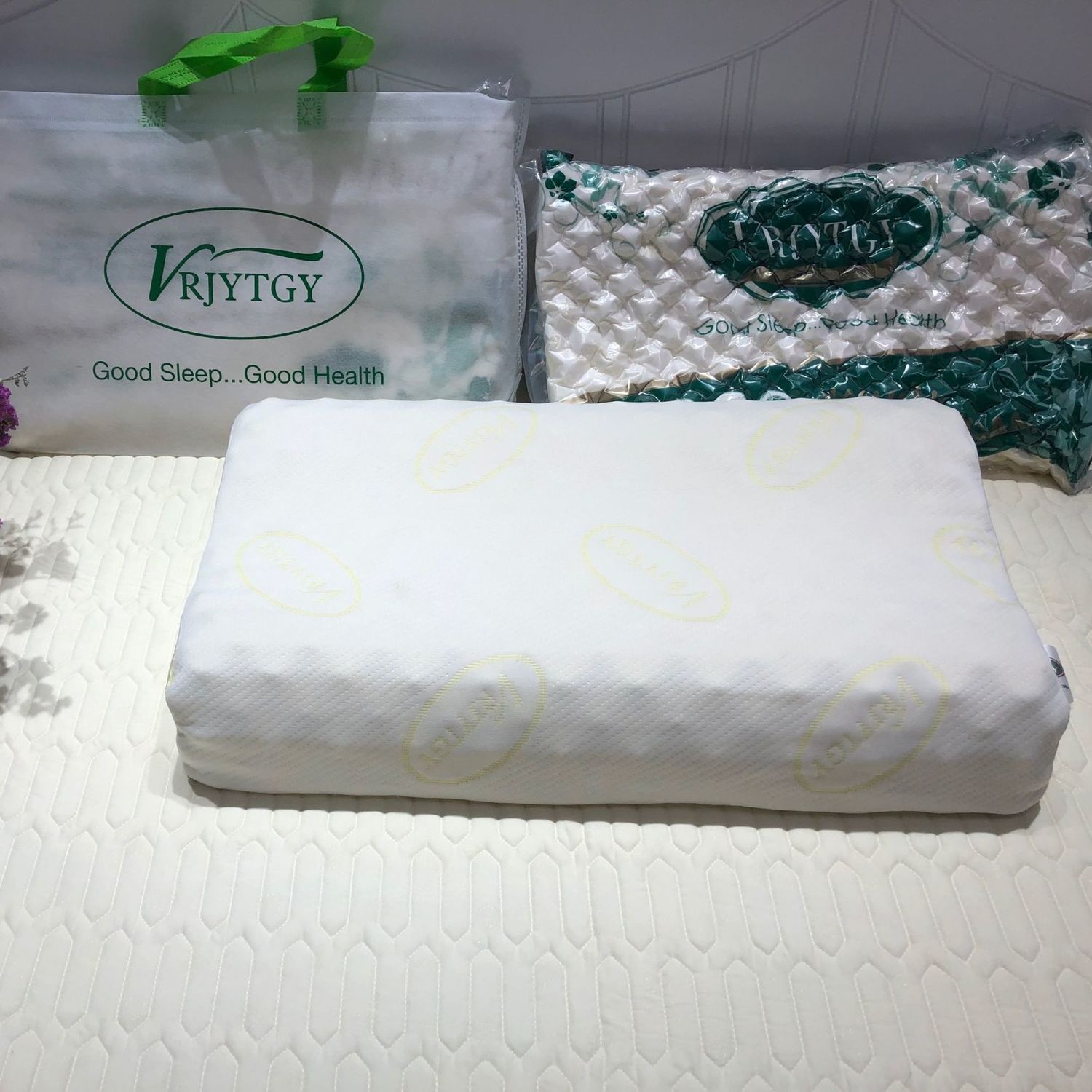 泰國原裝正品天然乳膠枕狼牙按摩乳膠枕頭成人護頸保健枕家用枕芯