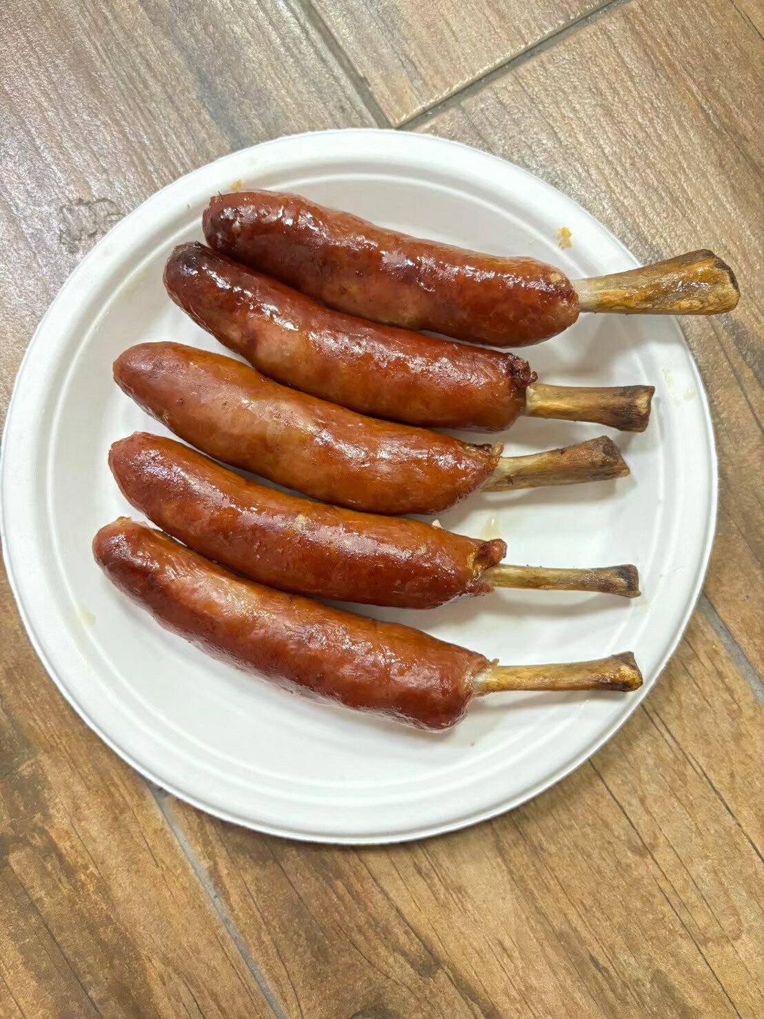 新品☆骨付德國香腸5入☆ 露營烤肉｜加熱美食｜氣炸烘烤 【陸霸王】