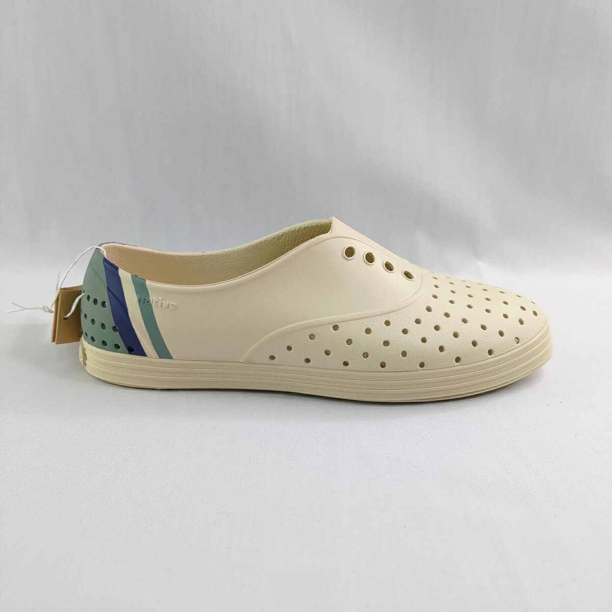 Native JERICHO 女款 F00002619302 洞洞鞋 修身鞋 奶茶/藍綠【iSport愛運動】