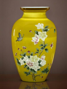 景德鎮陶瓷器帝黃色手繪半刀泥玲瓏花瓶擺件創意家居電視柜裝飾品